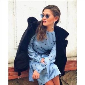 Hm, size two, baby blue/ light blue color.